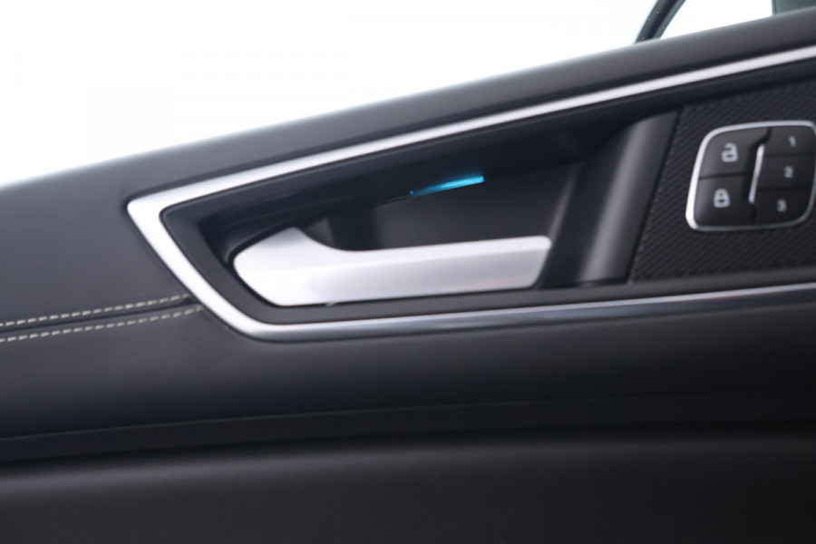 Ford S-Max 2.0 TDCi Vignale 190pk, 7 Pers, panorama, Automaat, Leer, Alle opties.