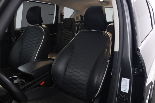 Ford S-Max 2.0 TDCi Vignale 190pk, 7 Pers, panorama, Automaat, Leer, Alle opties.