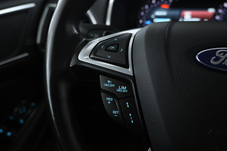 Ford S-Max 2.0 TDCi Vignale 190pk, 7 Pers, panorama, Automaat, Leer, Alle opties.