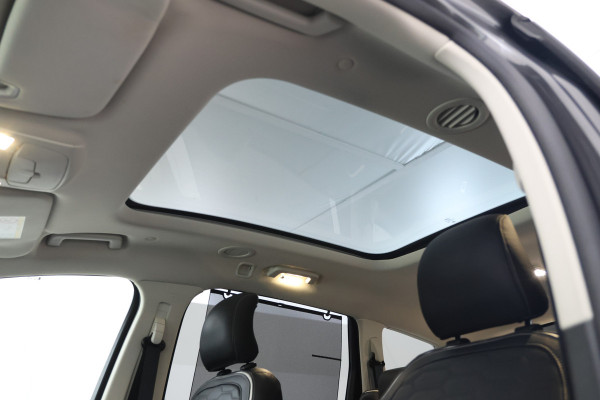 Ford S-Max 2.0 TDCi Vignale 190pk, 7 Pers, panorama, Automaat, Leer, Alle opties.