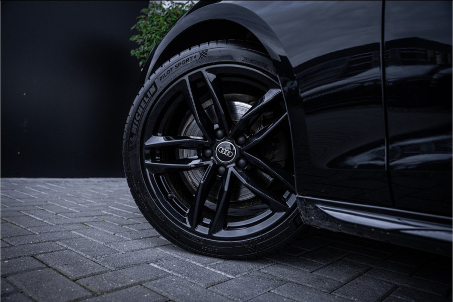 Audi A4 Avant 35 TFSI Launch edition Sport - S Line | Cruise Control | Sportstuur | Sfeerverlichting