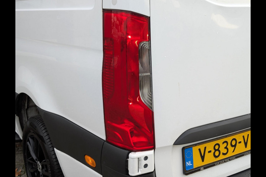 Mercedes-Benz Sprinter 316 160PK L2H2 3500KG TREKHAAK CRUISE CLIMATE M-BUX PARKEERSENSOREN CAMERA