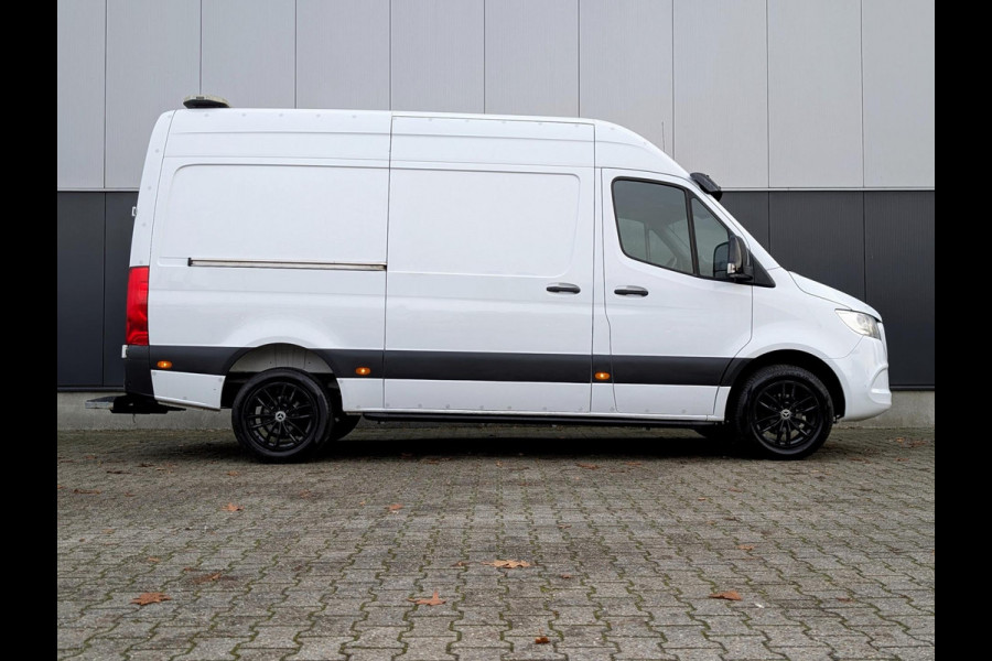 Mercedes-Benz Sprinter 316 160PK L2H2 3500KG TREKHAAK CRUISE CLIMATE M-BUX PARKEERSENSOREN CAMERA
