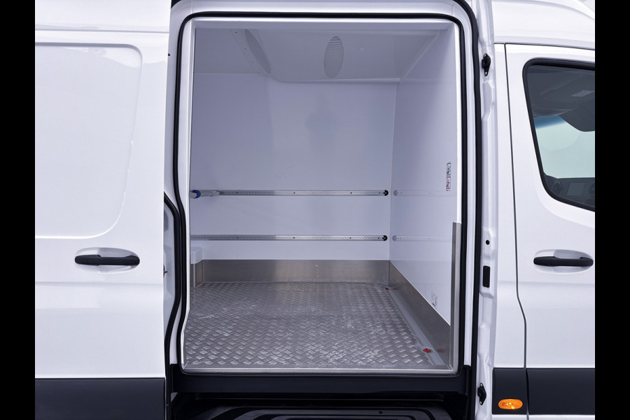 Mercedes-Benz Sprinter 317 1.9 Koelwagen L2H2 RWD Dag/Nacht koeling 24 Maanden Certified Garantie Kerstner Distronic Led