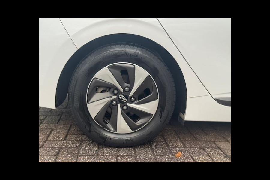 Hyundai IONIQ 1.6 GDi Premium-1e eigenaar-Dealer onderhouden
