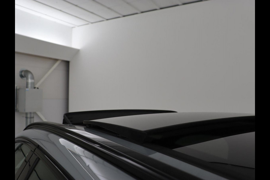 BMW X3 xDrive30e M Sport | Panoramadak | Leder | Stoelverwarming | Camera | Sportstoelen | Carplay | 20'' | Navigatie | Live Cockpit