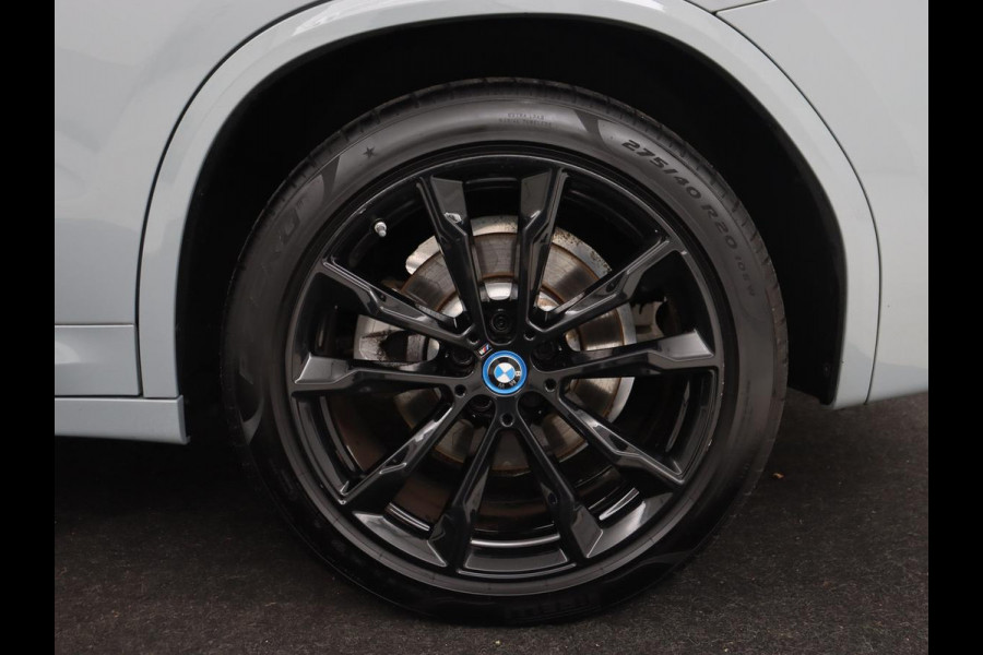 BMW X3 xDrive30e M Sport | Panoramadak | Leder | Stoelverwarming | Camera | Sportstoelen | Carplay | 20'' | Navigatie | Live Cockpit