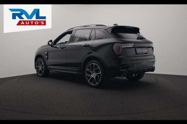 Lynk & Co 01 1.5 261PK Plug-in Hybrid * Black pakket* ZWARTE HEMEL* 360° Camera Pano/dak Apple/Carplay Adaptive/Cruise
