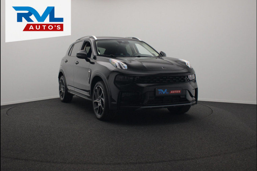 Lynk & Co 01 1.5 261PK Plug-in Hybrid * Black pakket* ZWARTE HEMEL* 360° Camera Pano/dak Apple/Carplay Adaptive/Cruise