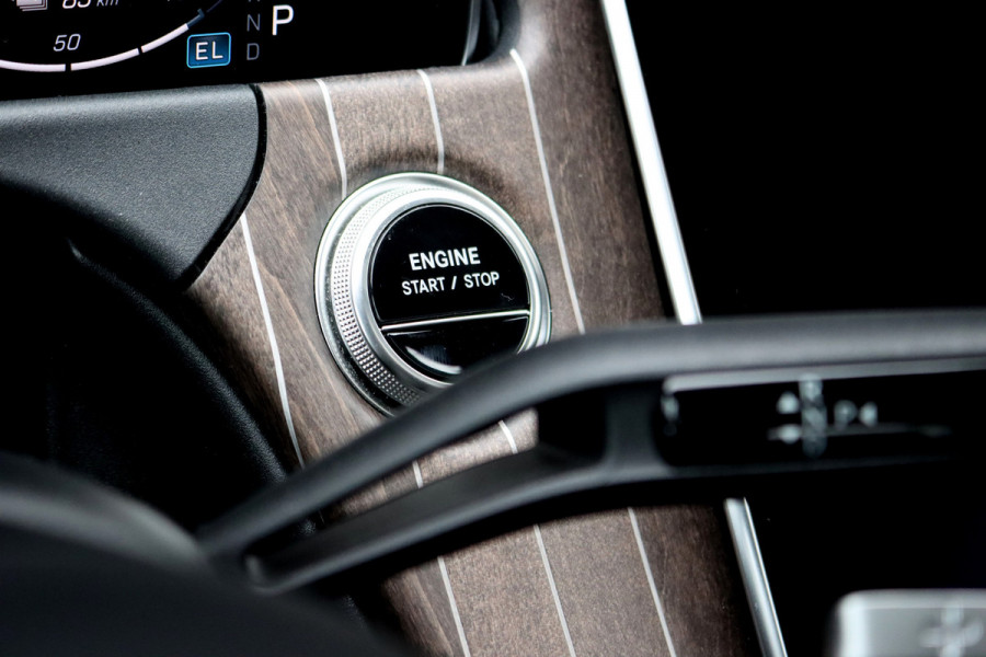 Mercedes-Benz E-Klasse Estate 300 e AMG Line | Distronic | Panoramadak | Memory | Trekhaak | Soft-Close | Surround Camera | Digital Light | Verwarmd Stuurwiel | Keyless Go | Nightpakket |