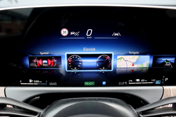 Mercedes-Benz E-Klasse Estate 300 e AMG Line | Distronic | Panoramadak | Memory | Trekhaak | Soft-Close | Surround Camera | Digital Light | Verwarmd Stuurwiel | Keyless Go | Nightpakket |