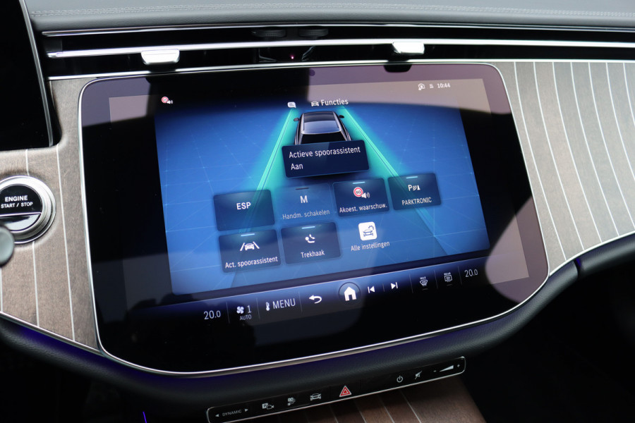 Mercedes-Benz E-Klasse Estate 300 e AMG Line | Distronic | Panoramadak | Memory | Trekhaak | Soft-Close | Surround Camera | Digital Light | Verwarmd Stuurwiel | Keyless Go | Nightpakket |