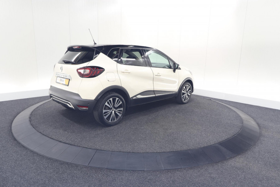 Renault Captur TCe 120 EDC Initiale Paris | Camera | Dodehoekdetectie | Panoramadak | Navigatie