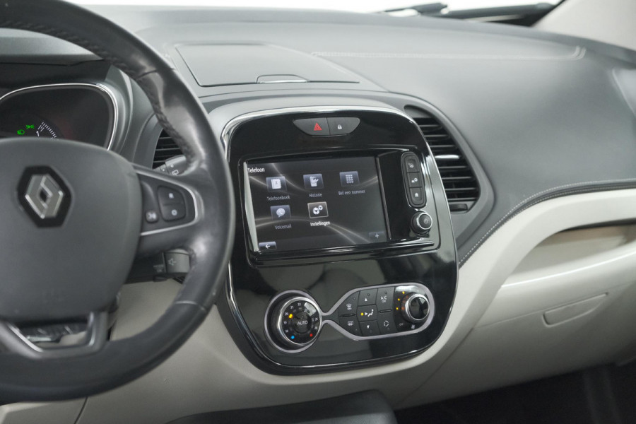 Renault Captur TCe 120 EDC Initiale Paris | Camera | Dodehoekdetectie | Panoramadak | Navigatie
