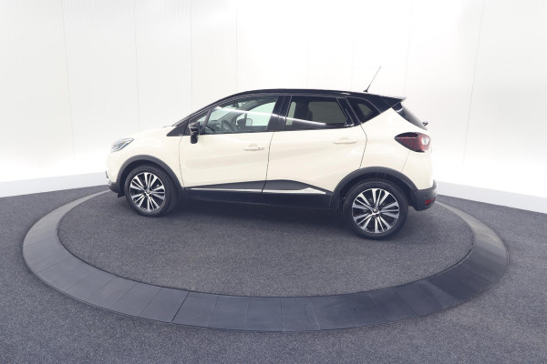 Renault Captur TCe 120 EDC Initiale Paris | Camera | Dodehoekdetectie | Panoramadak | Navigatie