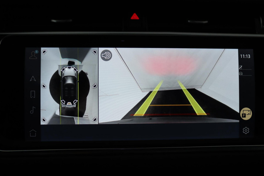 Land Rover Range Rover Evoque 1.5 S (PANORAMADAK, STOELVERWARMING, ACHTERUITRIJCAMERA, PARKEERSENSOREN, LANE-ASSIST)