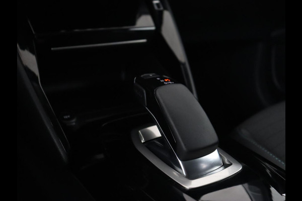 Peugeot e-208 EV Allure 50 kWh | Camera | Carplay | Half leder | Keyless | Navigatie | Full LED | Parkeerhulp | DAB | Getint glas | Climate control | Cruise control