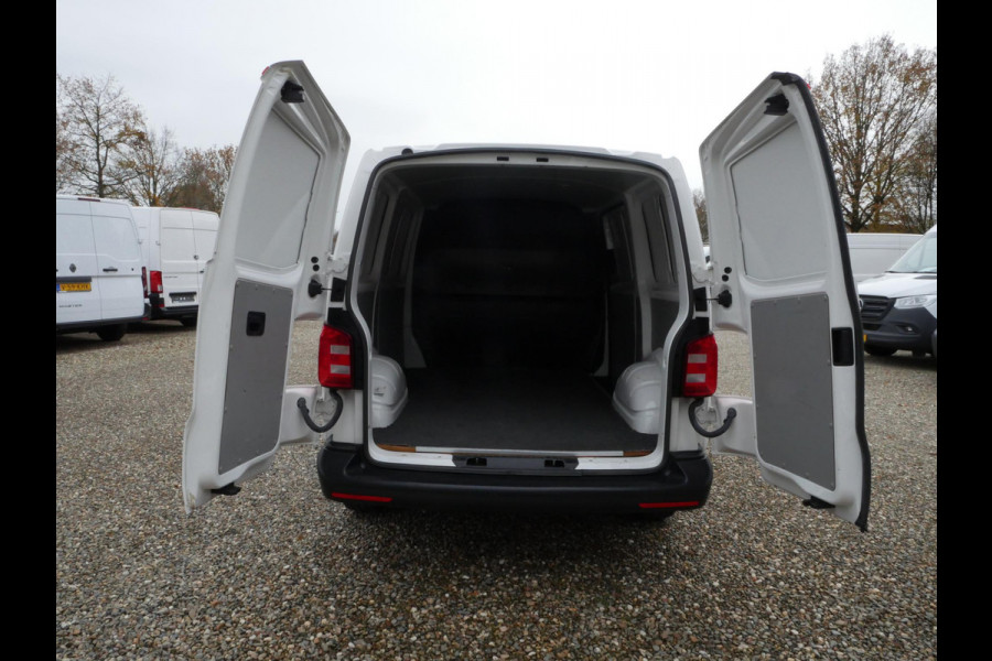 Volkswagen Transporter 2.0 TDI 100PK, L1H1, Airco, Geen garantie, zo meenemen