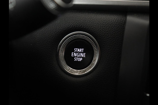 Renault Captur 1.0 TCe Edition One | Trekhaak | 360 Camera | Carplay | Keyless | Navigatie | Half leder | Park Assist | Climate control | Dodehoek detectie | Cruise control | Bluetooth