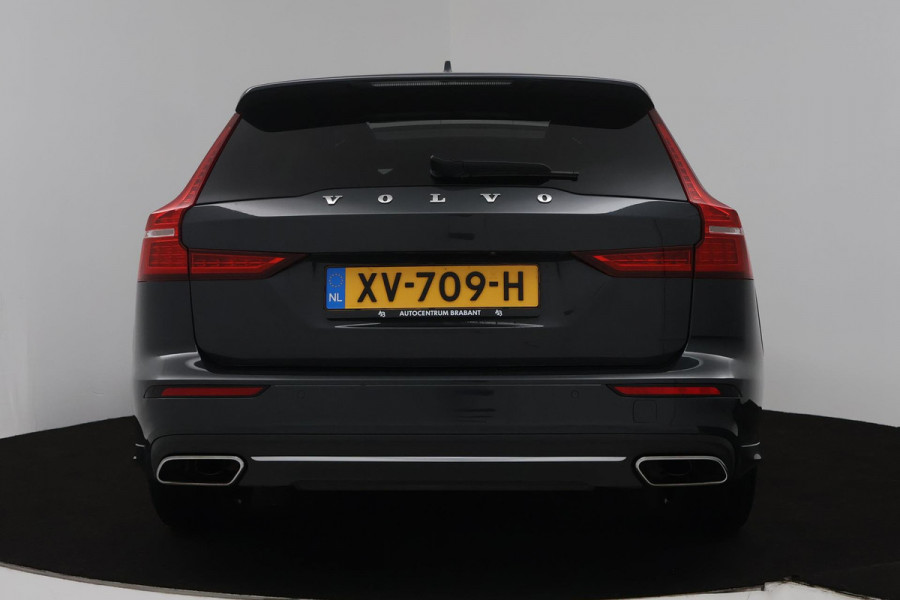 Volvo V60 2.0 T5 Inscription (PANORAMADAK, ACHTERUITRIJCAMERA, PARKEERSENSOREN, CRUISE CONTROL, AUTOMAAT)
