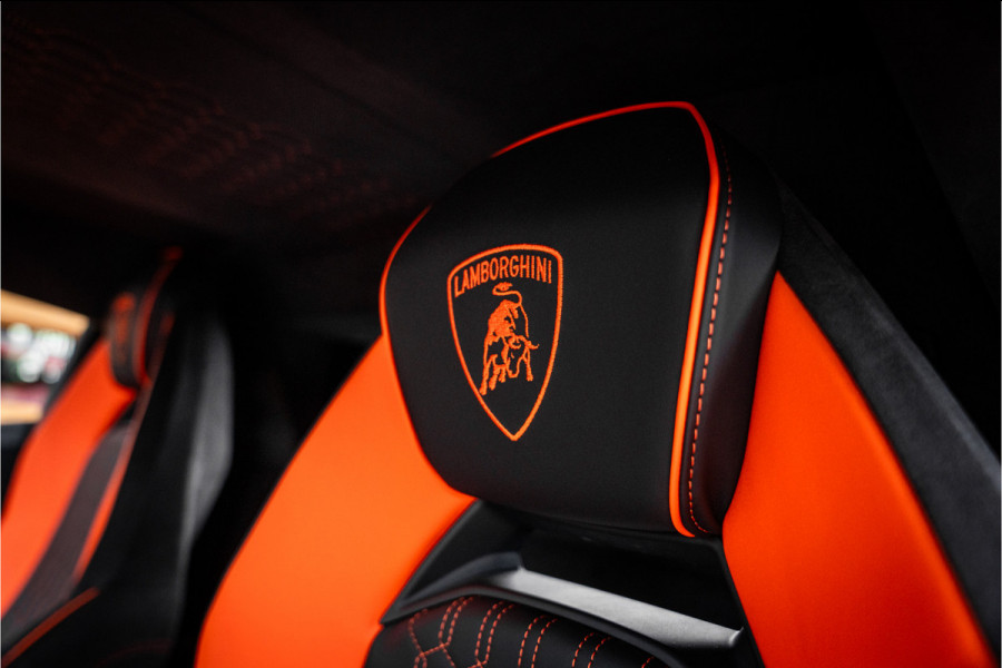 Lamborghini Revuelto - Arancio Apodis | Origineel NL | Volledig PPF | Carbon Interior | Passenger Display