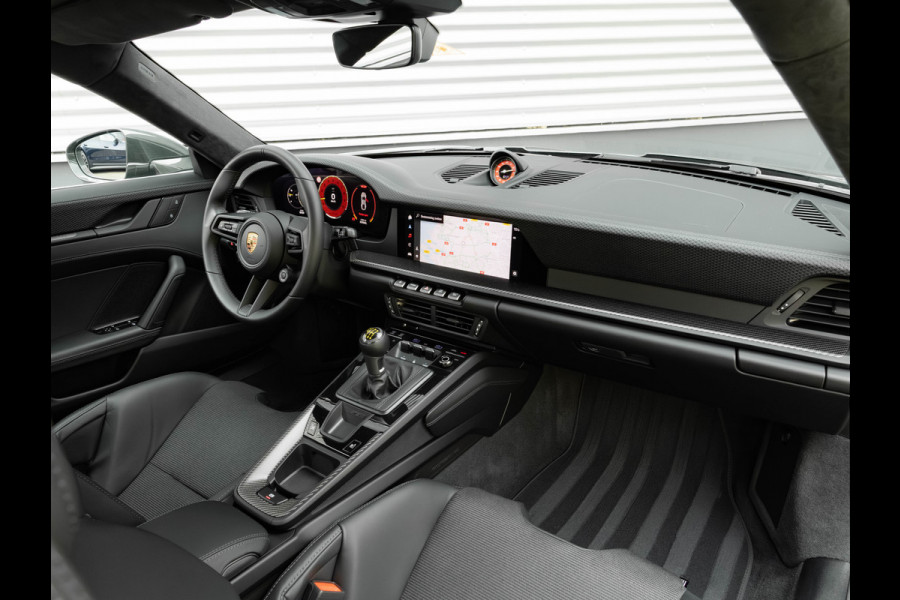 Porsche 911 4.0 GT3 Touring - 992.2 - Manual - 2+2 - Carbon Buckets - Lift - Bose - Matrix LED