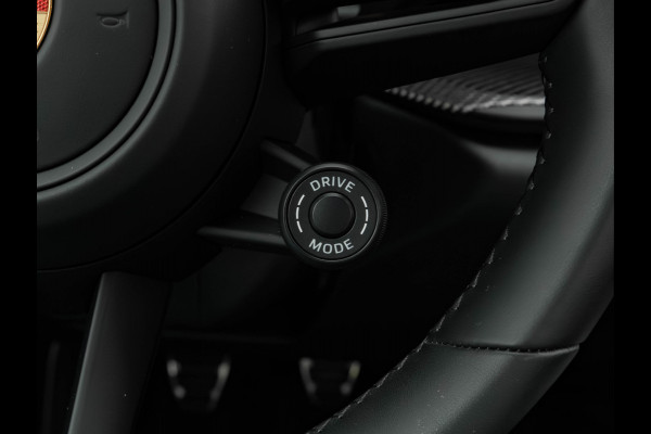 Porsche 911 4.0 GT3 Touring - 992.2 - Manual - 2+2 - Carbon Buckets - Lift - Bose - Matrix LED