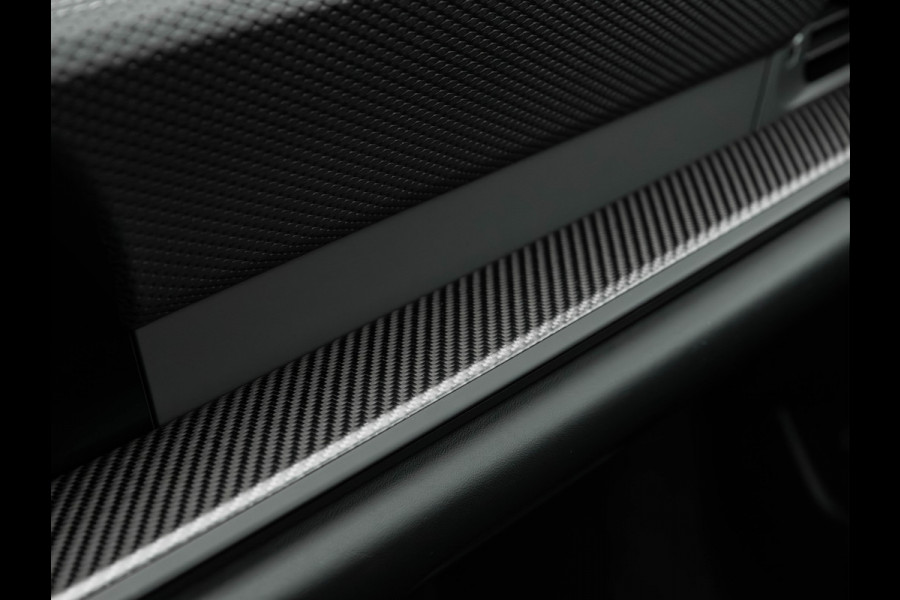 Porsche 911 4.0 GT3 Touring - 992.2 - Manual - 2+2 - Carbon Buckets - Lift - Bose - Matrix LED