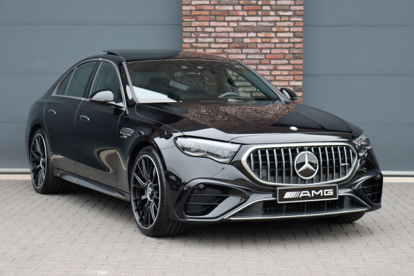 Mercedes-Benz E-Klasse AMG 53 4MATIC+ Premium+ | 585pk | Hyperscreen | Achterasbesturing | Stoelventilatie | Trekhaak | Vlakkenverwarming | Soft-Close | Burmester | Zonweringspakket | 3D-Display | HUD |