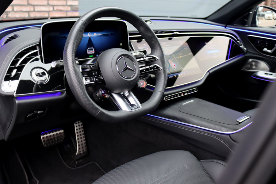 Mercedes-Benz E-Klasse AMG 53 4MATIC+ Premium+ | 585pk | Hyperscreen | Achterasbesturing | Stoelventilatie | Trekhaak | Vlakkenverwarming | Soft-Close | Burmester | Zonweringspakket | 3D-Display | HUD |