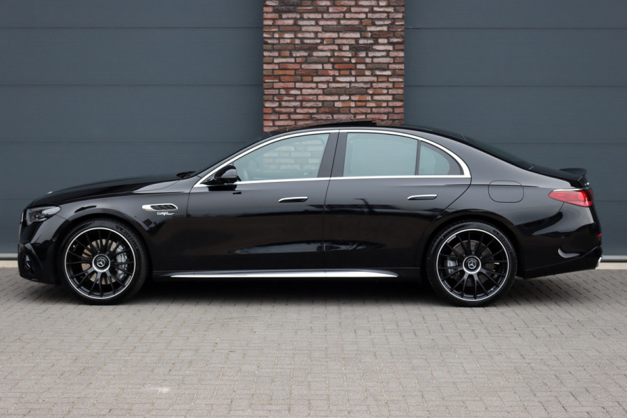 Mercedes-Benz E-Klasse AMG 53 4MATIC+ Premium+ | 585pk | Hyperscreen | Achterasbesturing | Stoelventilatie | Trekhaak | Vlakkenverwarming | Soft-Close | Burmester | Zonweringspakket | 3D-Display | HUD |