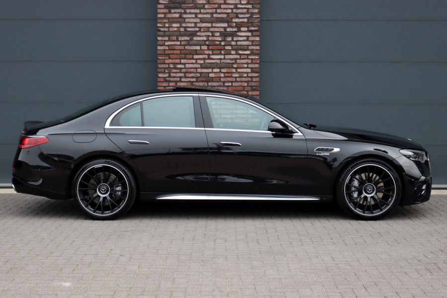Mercedes-Benz E-Klasse AMG 53 4MATIC+ Premium+ | 585pk | Hyperscreen | Achterasbesturing | Stoelventilatie | Trekhaak | Vlakkenverwarming | Soft-Close | Burmester | Zonweringspakket | 3D-Display | HUD |