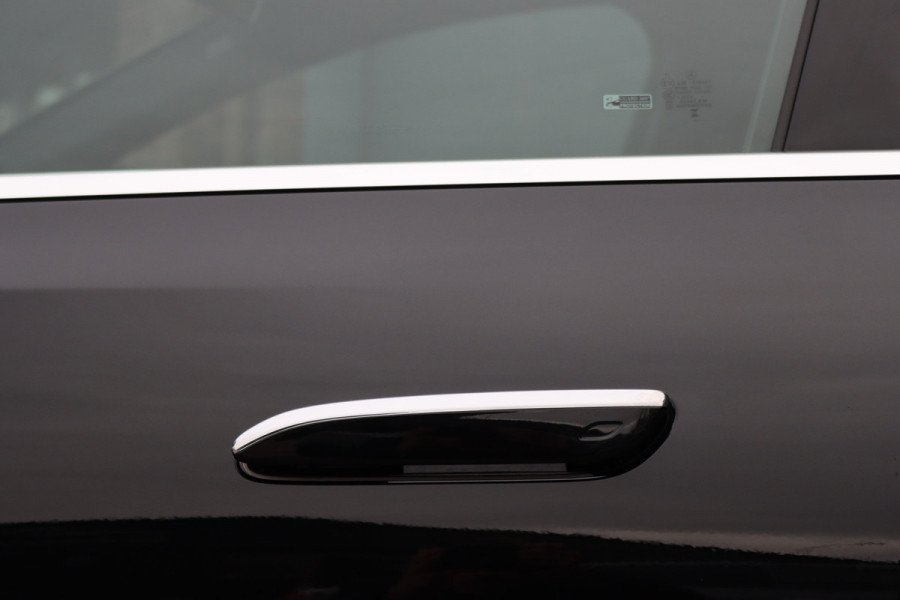 Mercedes-Benz E-Klasse AMG 53 4MATIC+ Premium+ | 585pk | Hyperscreen | Achterasbesturing | Stoelventilatie | Trekhaak | Vlakkenverwarming | Soft-Close | Burmester | Zonweringspakket | 3D-Display | HUD |