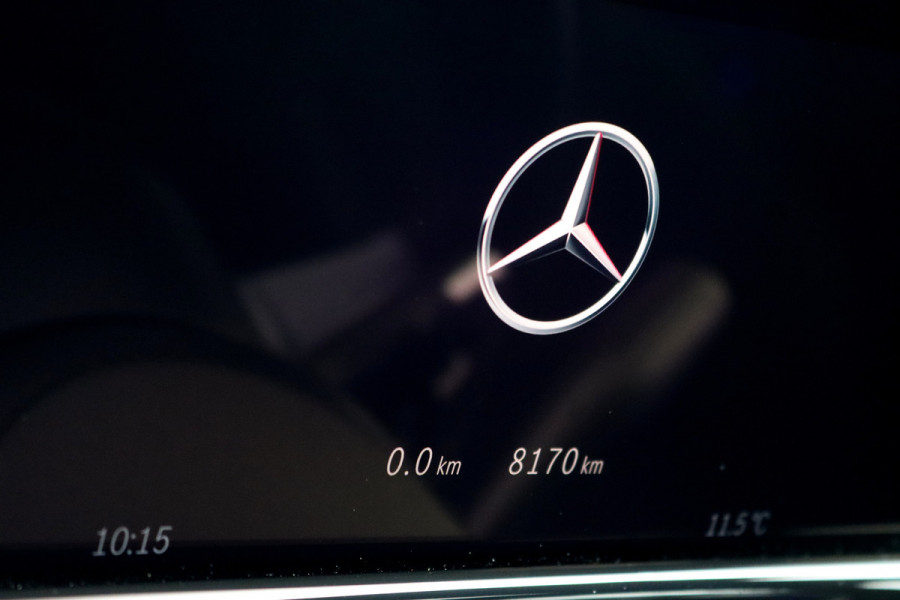 Mercedes-Benz E-Klasse AMG 53 4MATIC+ Premium+ | 585pk | Hyperscreen | Achterasbesturing | Stoelventilatie | Trekhaak | Vlakkenverwarming | Soft-Close | Burmester | Zonweringspakket | 3D-Display | HUD |