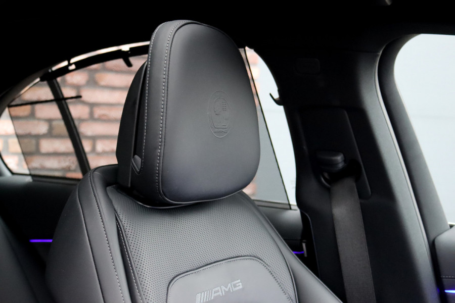 Mercedes-Benz E-Klasse AMG 53 4MATIC+ Premium+ | 585pk | Hyperscreen | Achterasbesturing | Stoelventilatie | Trekhaak | Vlakkenverwarming | Soft-Close | Burmester | Zonweringspakket | 3D-Display | HUD |