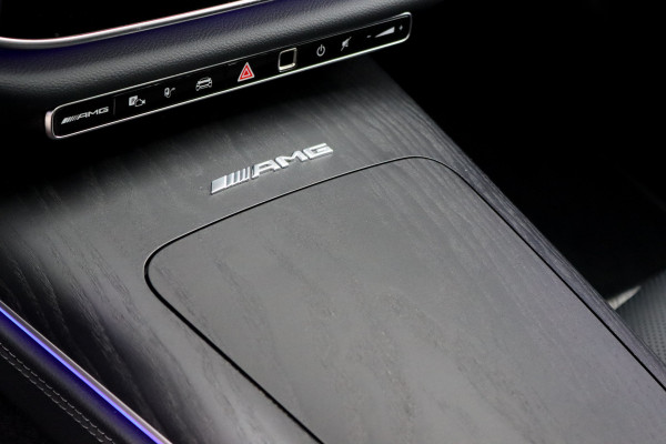 Mercedes-Benz E-Klasse AMG 53 4MATIC+ Premium+ | 585pk | Hyperscreen | Achterasbesturing | Stoelventilatie | Trekhaak | Vlakkenverwarming | Soft-Close | Burmester | Zonweringspakket | 3D-Display | HUD |