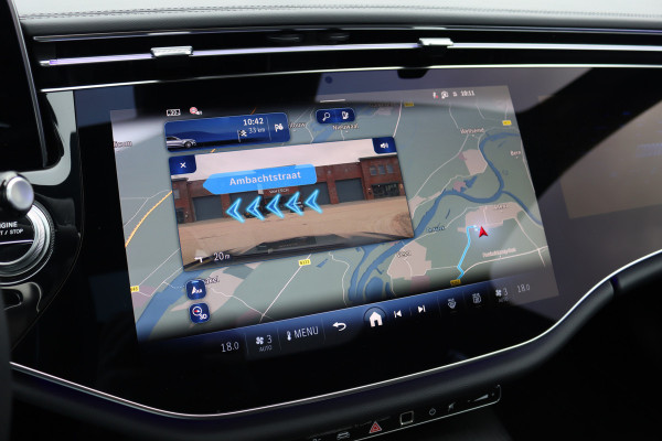 Mercedes-Benz E-Klasse AMG 53 4MATIC+ Premium+ | 585pk | Hyperscreen | Achterasbesturing | Stoelventilatie | Trekhaak | Vlakkenverwarming | Soft-Close | Burmester | Zonweringspakket | 3D-Display | HUD |