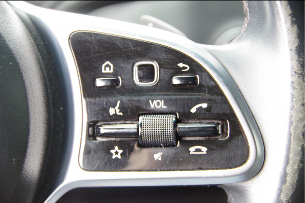 Mercedes-Benz Sprinter 519 3.0 CDI V6 L3 AUT. OPEN LAADBAK, LED, 3.5T TREKHAAK, STANDKACHEL, CAMERA, MBUX 10'', LEDER STUUR, NAVI, CLIMA