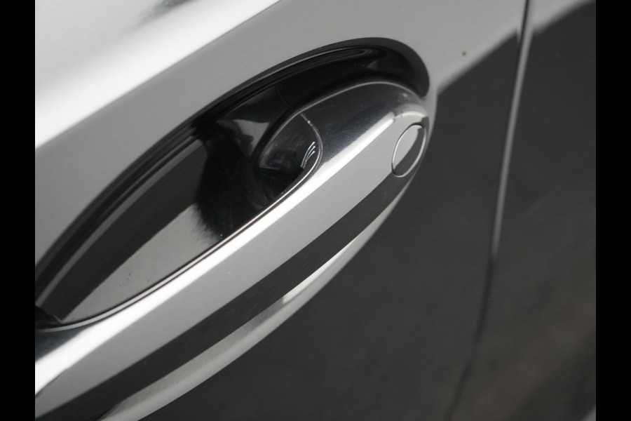 BMW 3 Serie Touring 330e M Sport Plug In Hybrid 293pk PHEV | Panodak | Adaptief Onderstel | Head Up | Adaptive Cruise | Laser LED || Camera | Alcantara Sportstoelen Memory & Verwarmd | Apple Carplay | Sfeerverlichting | Navigatie | Keyless | Bli