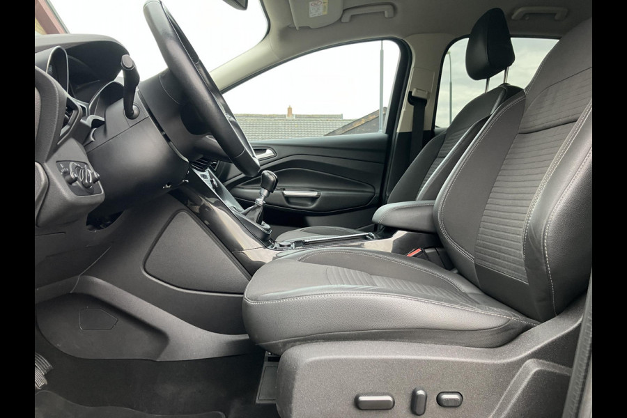 Ford Kuga 1.5 EcoBoost Titanium | Trekhaak | Camera | 1e eigenaar | NAP