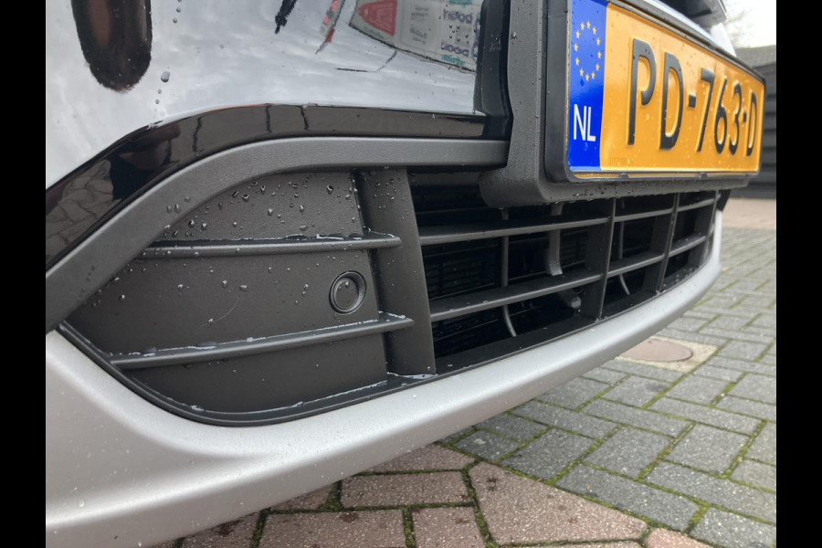 Ford Kuga 1.5 EcoBoost Titanium | Trekhaak | Camera | 1e eigenaar | NAP