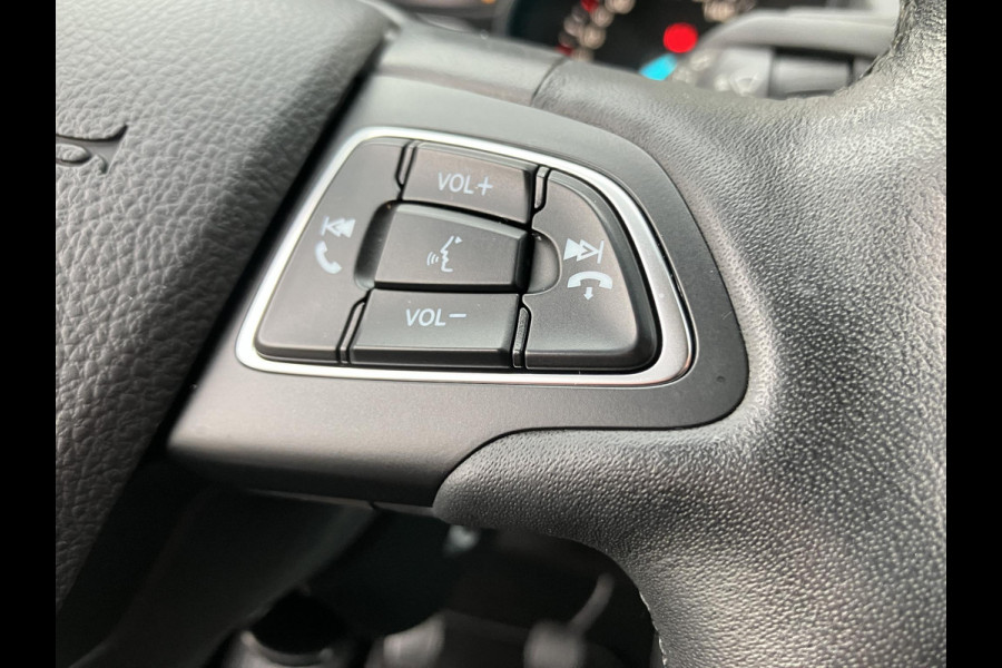 Ford Kuga 1.5 EcoBoost Titanium | Trekhaak | Camera | 1e eigenaar | NAP