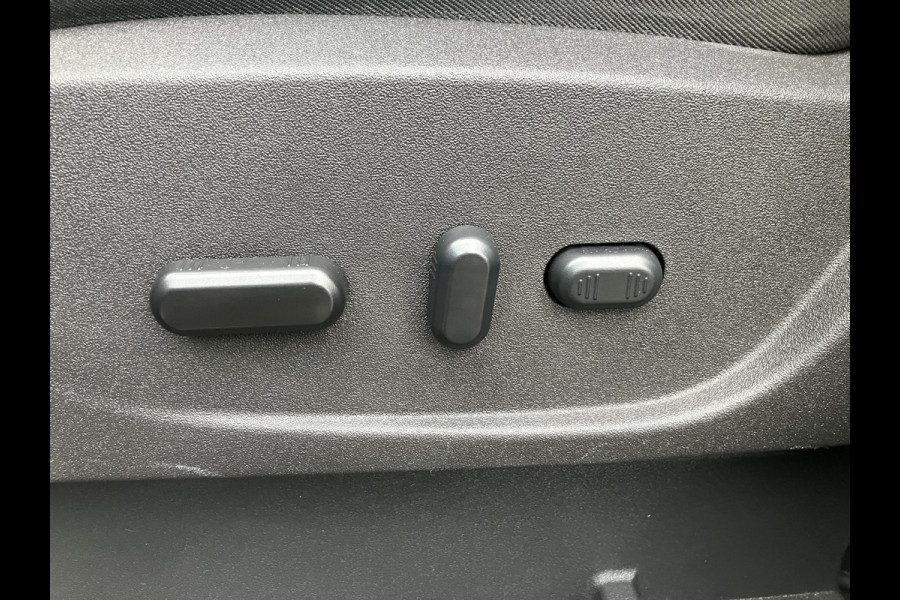 Ford Kuga 1.5 EcoBoost Titanium | Trekhaak | Camera | 1e eigenaar | NAP