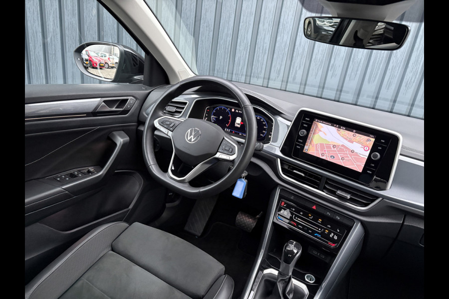 Volkswagen T-Roc 1.5 TSI Life Edition | IQ Light | Navi | Stoelverw. | Trekhaak afnb. | Prijs Rijklaar!!