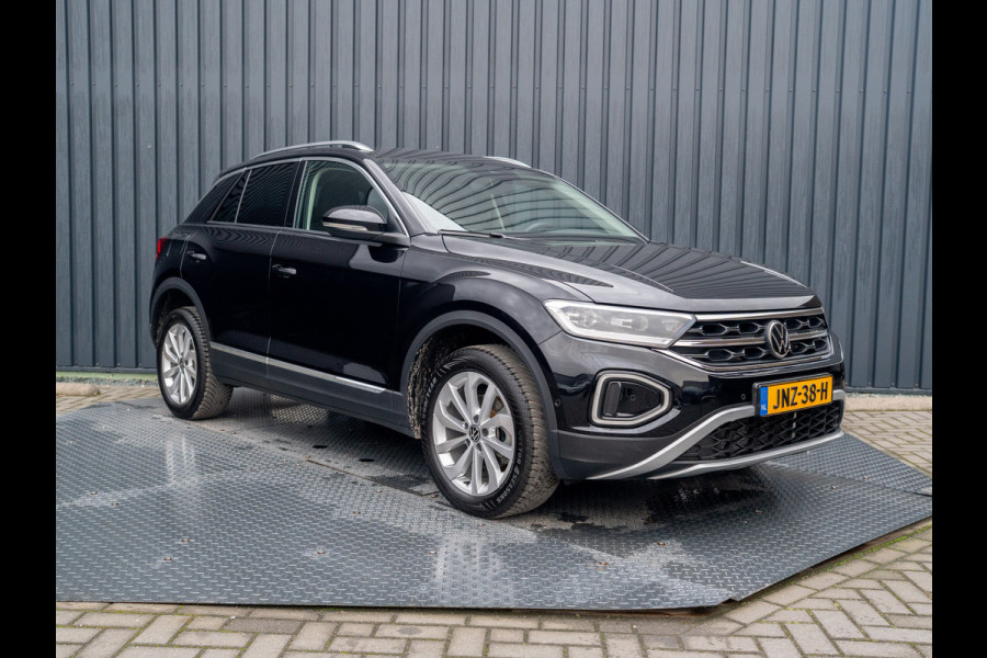 Volkswagen T-Roc 1.5 TSI Life Edition | IQ Light | Navi | Stoelverw. | Trekhaak afnb. | Prijs Rijklaar!!
