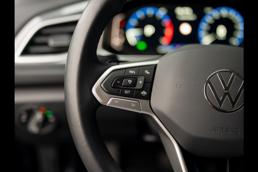 Volkswagen T-Roc 1.5 TSI Life Edition | IQ Light | Navi | Stoelverw. | Trekhaak afnb. | Prijs Rijklaar!!