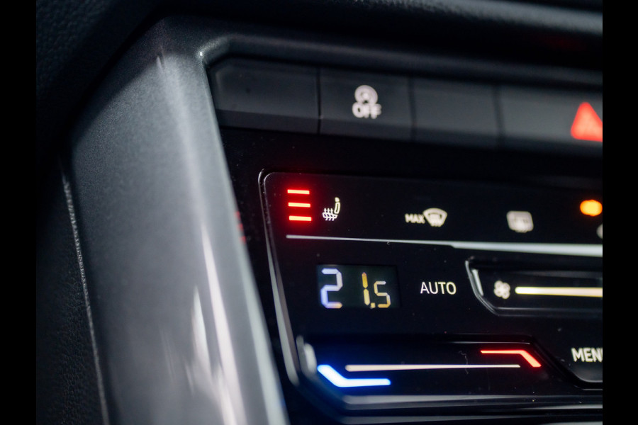 Volkswagen T-Roc 1.5 TSI Life Edition | IQ Light | Navi | Stoelverw. | Trekhaak afnb. | Prijs Rijklaar!!