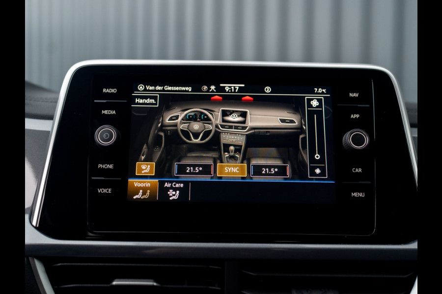 Volkswagen T-Roc 1.5 TSI Life Edition | IQ Light | Navi | Stoelverw. | Trekhaak afnb. | Prijs Rijklaar!!