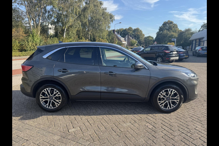 Ford Kuga 1.5 EcoBoost Titanium X 150pk  | Achteruitrijcamera | Cruise control | Winterpack | 18 inch Lichtmetalen velgen | 1.800kg Trekgewicht | Dealer onderhouden