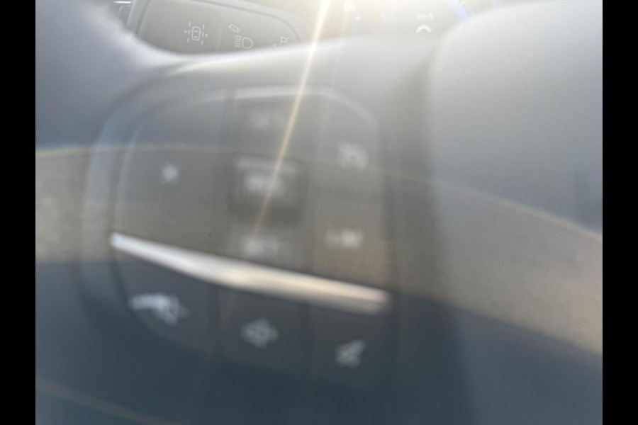 Ford Kuga 1.5 EcoBoost Titanium X 150pk  | Achteruitrijcamera | Cruise control | Winterpack | 18 inch Lichtmetalen velgen | 1.800kg Trekgewicht | Dealer onderhouden